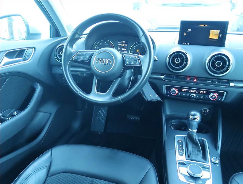Audi A3 (2016) Ambition 1.6 TDI, Automat - fotka 7 z 16