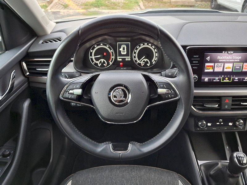 Škoda Kamiq (2023) Style 1,0TSi 81kW - fotka 15 z 35