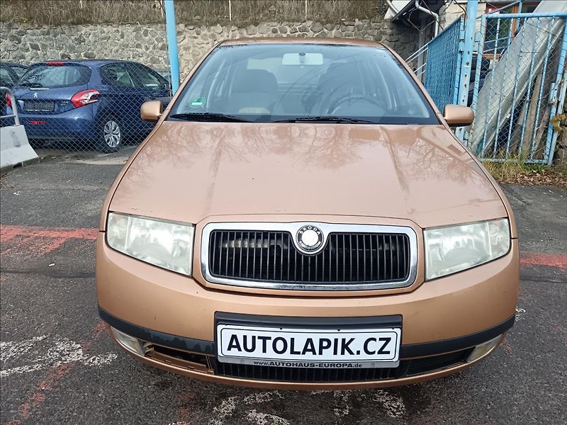 Škoda Fabia 1,4 i automat  comfort - fotka 2 z 17