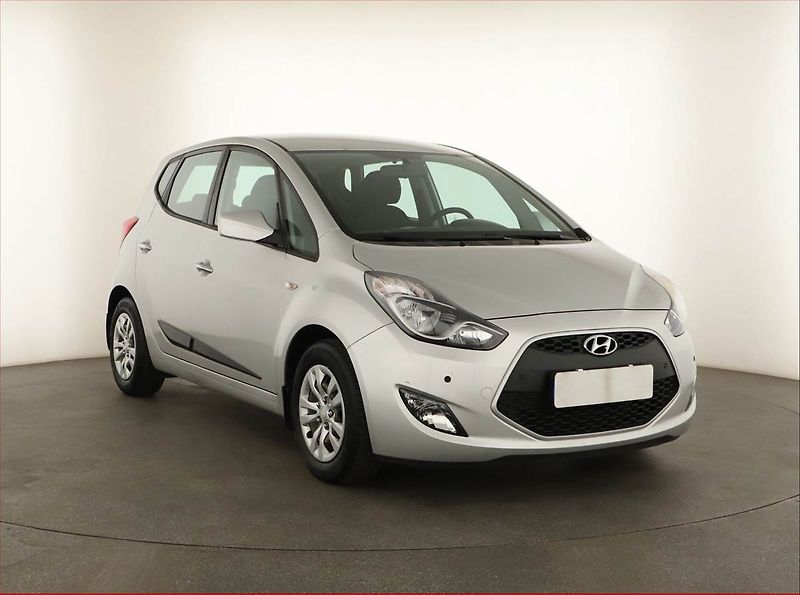 Hyundai ix20 (2017) 1.4 CVVT, Serv.kniha - fotka 1 z 12