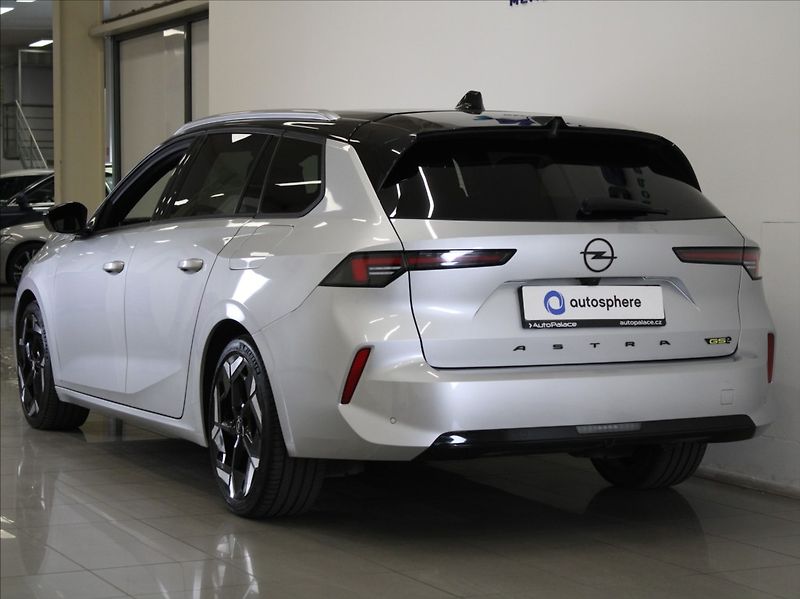 Opel Astra 1,6 GSE 165kW Sada Tech+ Paměť - fotka 3 z 30