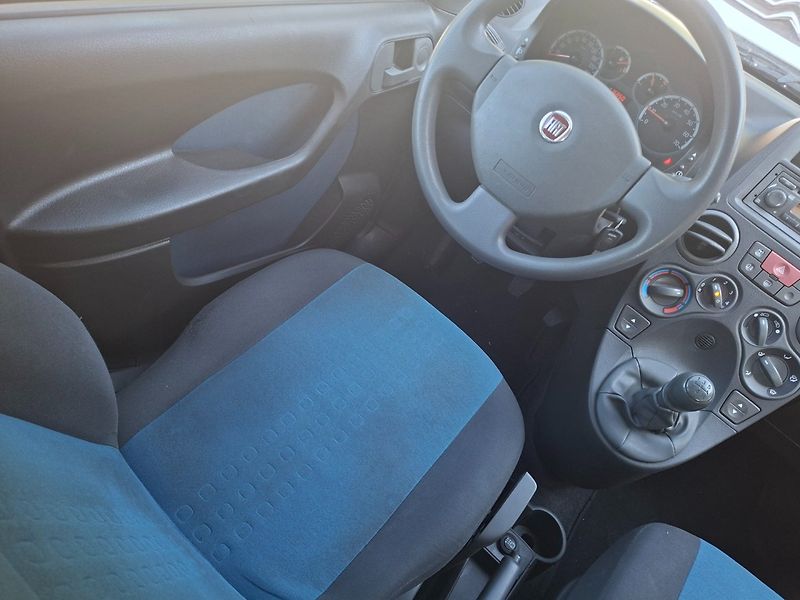 Fiat Panda (2010) 1.2i 44kW -KLIMATIZACE - fotka 11 z 30