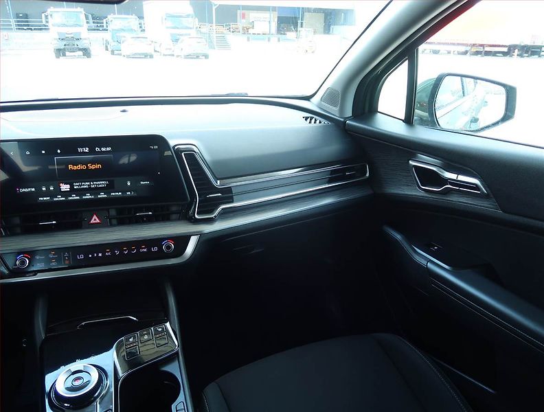 Kia Sportage (2022) Exclusive 1.6 T-GDI - fotka 8 z 25