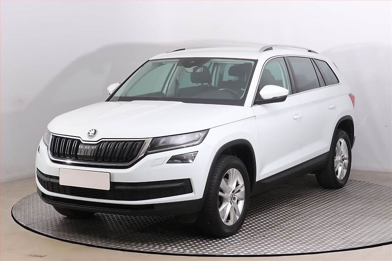 Škoda Kodiaq (2018) 2.0 TDI - fotka 2 z 24