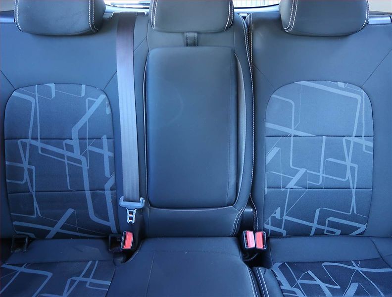 Kia Ceed (2015) 1.6 GDI, ČR,1.maj, Serv.kniha - fotka 10 z 15