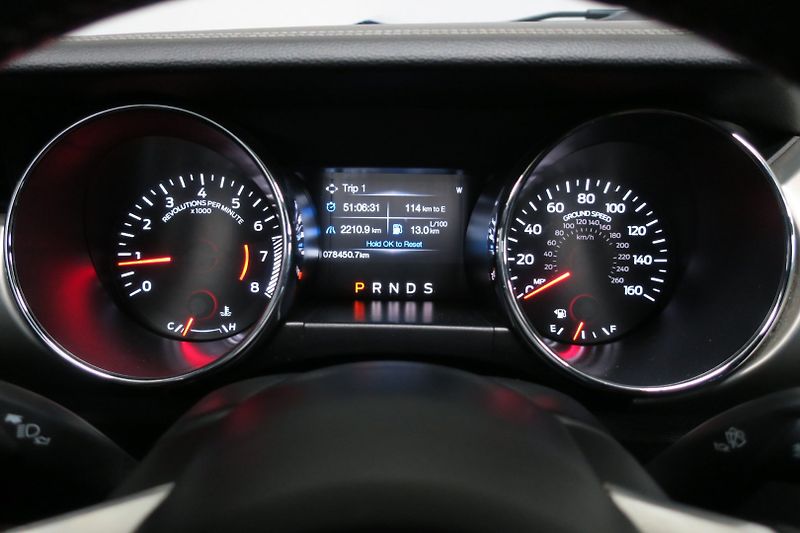 Ford Mustang (2015) 5.0 Ti-VCT V8 GT 50 automat - fotka 26 z 48