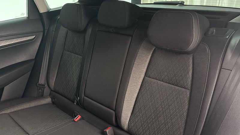 Škoda Karoq 2.0 TDI DSG 4x4 Style - fotka 16 z 29
