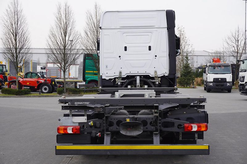 Mercedes-Benz Actros (2018) 2540 6x2/40 tho.km!/ 5 seats - fotka 7 z 24