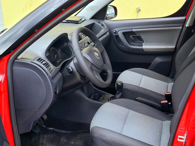 Škoda Roomster TSi *SERV.KNÍŽKA* KLIMATIZACE - fotka 29 z 40