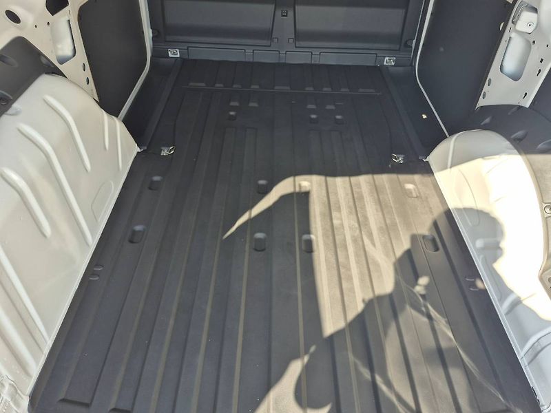Volkswagen Caddy (2025) 2.0 TDI 75kW Maxi - fotka 8 z 28