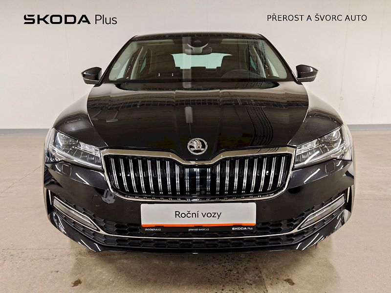 Škoda Superb (2024) 2.0 TSI 206 kW DSG 4x4 L&K - fotka 4 z 28