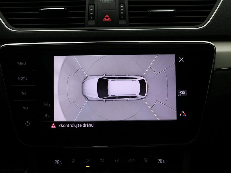 Škoda Superb 2,0 TDI 147kW 4x4 L&K DSG DPH - fotka 31 z 46