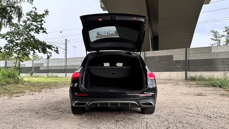 Mercedes-Benz Třídy E (2024) E220d, AMG, ZÁRUKA, PANORAMA - fotka 9 z 20