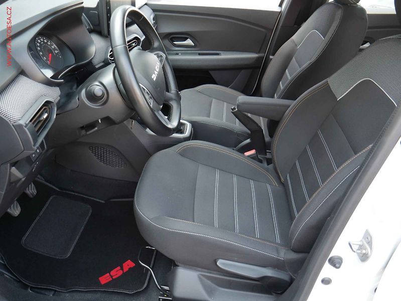 Dacia Sandero (2025) 1.0TCe, 1.maj,ČR, LED, AC - fotka 9 z 21