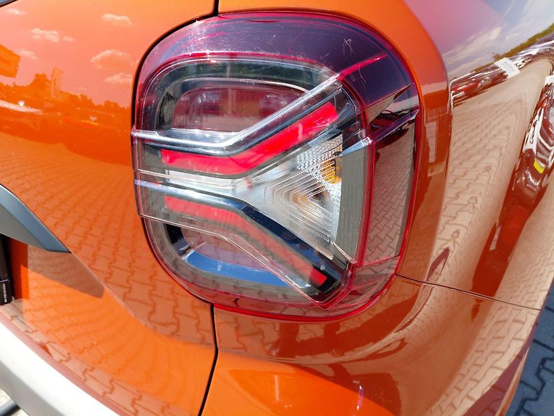 Dacia Duster (2023) 1,5 dCi 84 kW Journey - fotka 13 z 25