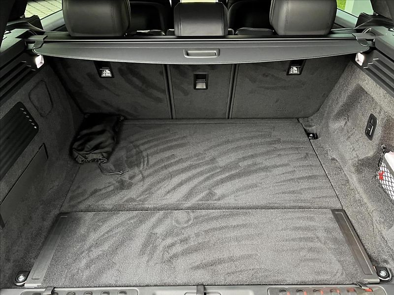 Land Rover Range Rover Sport (2026) 3,0 D300 DYNAMIC SE - fotka 5 z 35