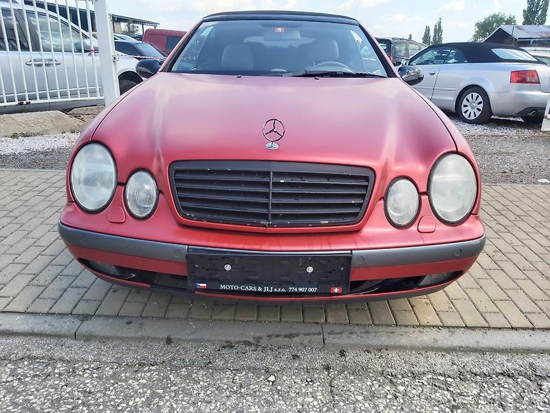 Mercedes-Benz CLK (1998)  320, 160 KW - fotka 2 z 41