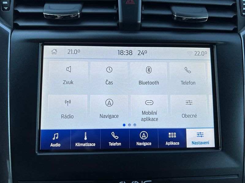 Ford Mondeo (2021) 2.0 TDCi-TAŽNÉ-VYHŘEV.S - fotka 39 z 48
