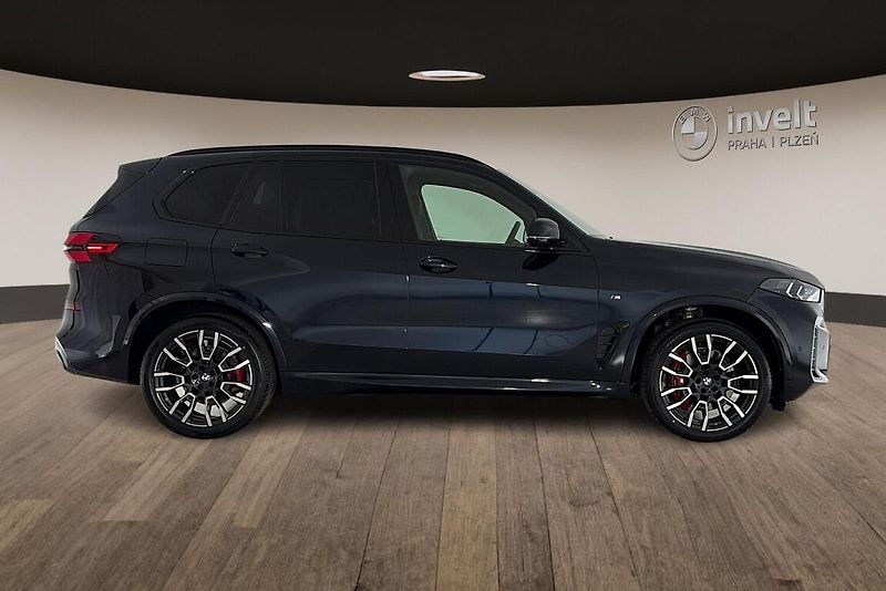 BMW X5 xDrive30d - fotka 2 z 30