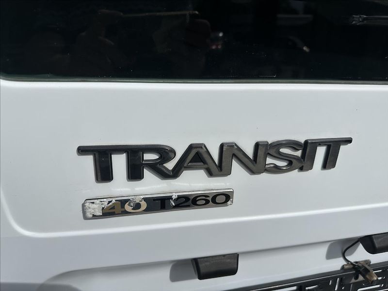 Ford Transit 2,2 TDCI obytná vestavba - fotka 32 z 32