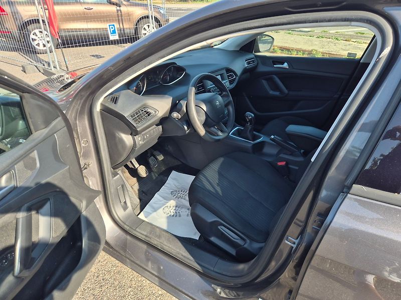 Peugeot 308 1.6HDi 73kw, tažné, ČR, 2.maji - fotka 9 z 19
