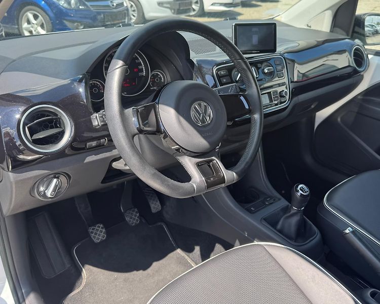 Volkswagen up! (2014) / Servisní knížka - fotka 10 z 14