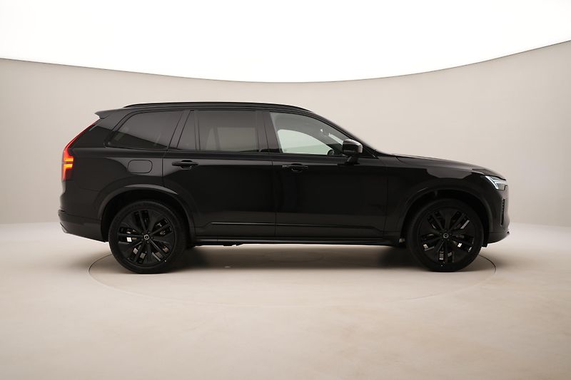 Volvo XC90 (2026) B5 AWD AUT BLACK EDITION PLUS  - fotka 13 z 71