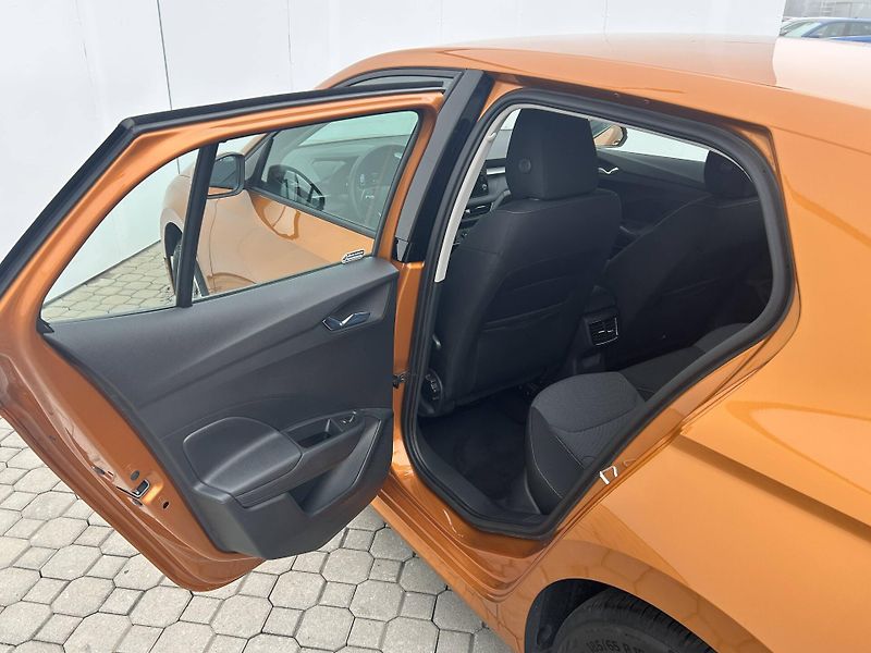 Škoda Fabia Selection 5MP 1,0MPI - fotka 7 z 23