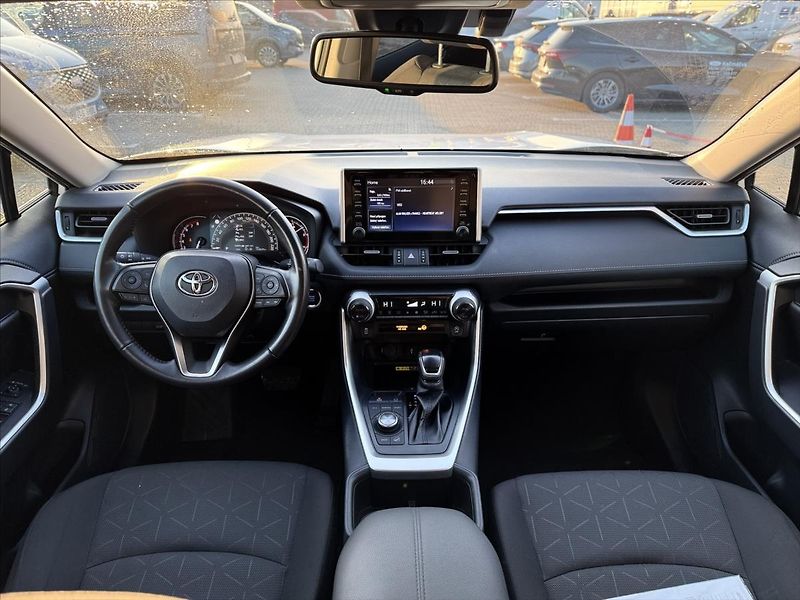 Toyota RAV4 2,0 Style 4WD CVT DPH 129kW - fotka 18 z 29