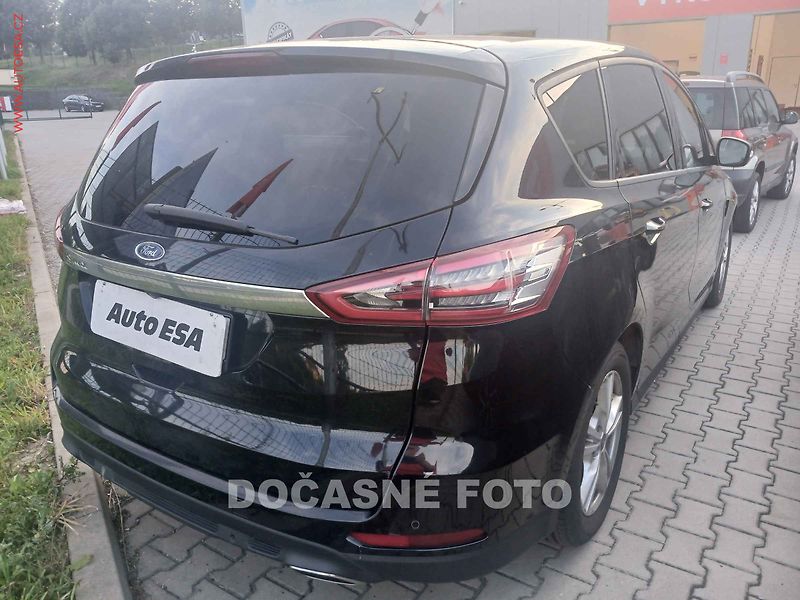 Ford S-MAX (2017) 2.0TDCi - fotka 2 z 3