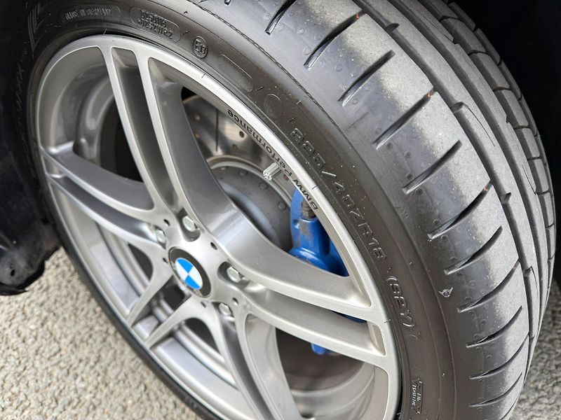 BMW Řada 1 M135i xDRIVE NAVI H/K LED KŮŽE - fotka 10 z 43