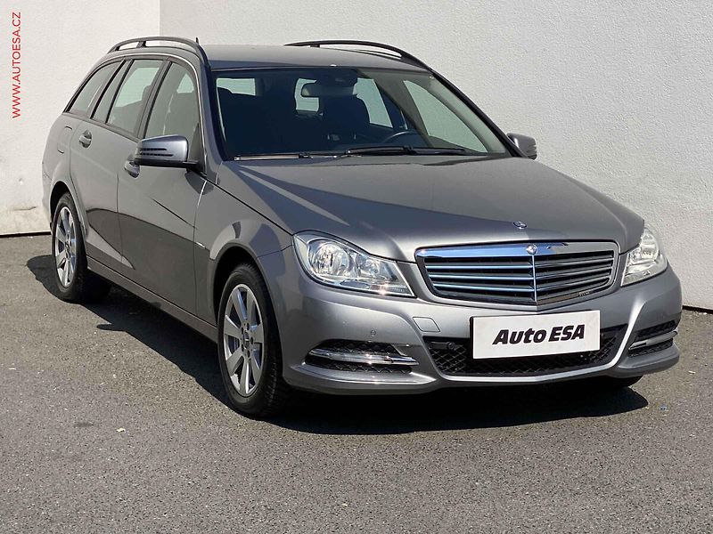 Mercedes-Benz Třídy C (2011) 2.2 CDi C200, Navi, TZ - fotografie inzerátu