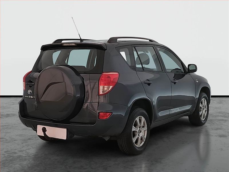 Toyota RAV4 (2006) 2.2 D-4D, 4X4 - fotka 5 z 17