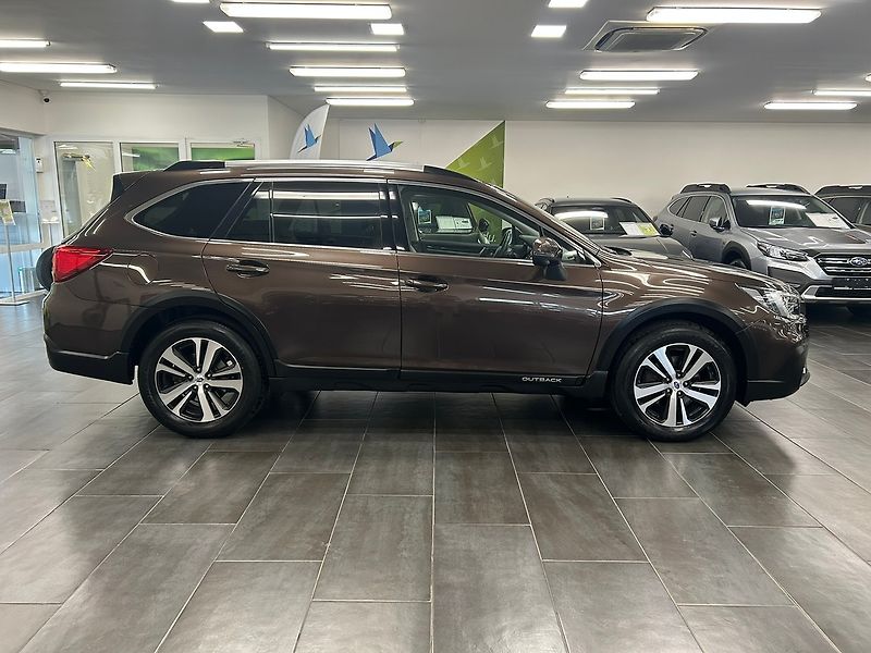 Subaru Outback (2018) 2.5 Executive 2018 | Záruka - fotka 8 z 63