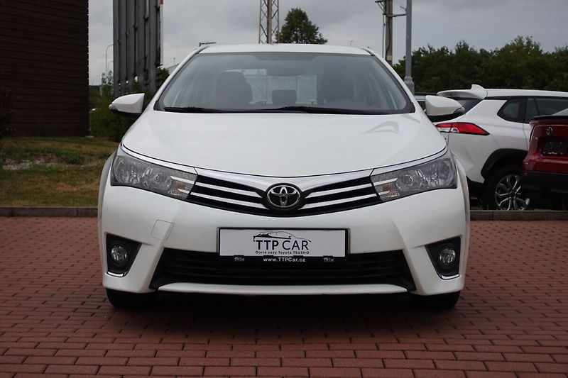 Toyota Corolla 1,6VVTi 97kW M/T Active Design - fotka 2 z 25