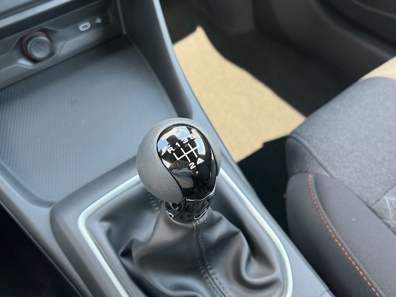 MG MG3 (2026) 1.5 DVVT Elegance - fotka 17 z 20