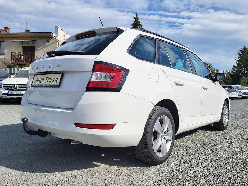 Škoda Fabia 1.0 TSI AMBITION Combi TOUR - fotka 36 z 46