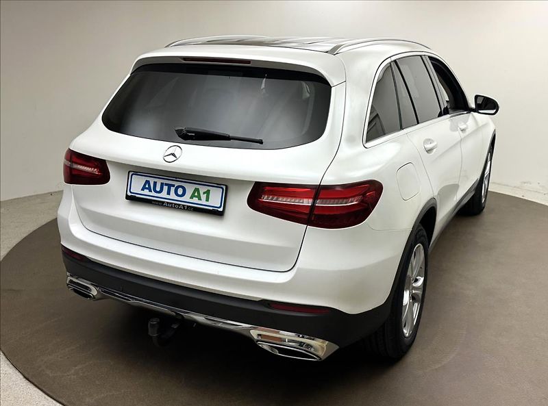 Mercedes-Benz GLC 2,1 OFFR PAK. VZDUCH EXCLUSIVE - fotka 4 z 51