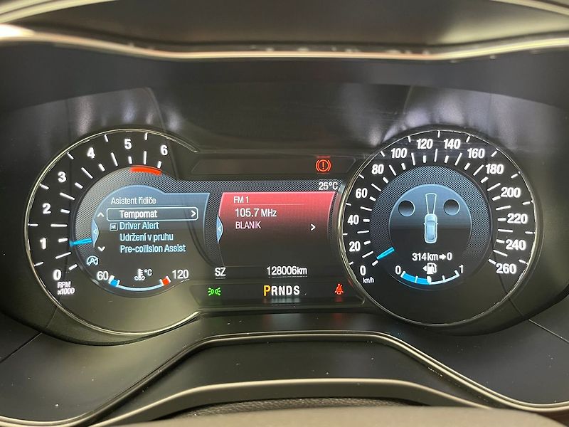 Ford Mondeo 2,0 Titanium LED Dynamic - fotka 14 z 52
