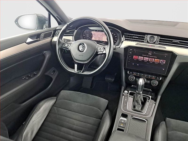 Volkswagen Passat (2018) 2.0 TDI, Automat, Serv.kniha - fotka 7 z 19