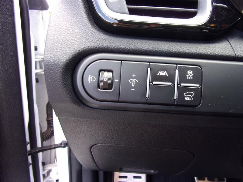 Kia ProCeed 1,5 T-GDI  GT-Line - fotka 31 z 32