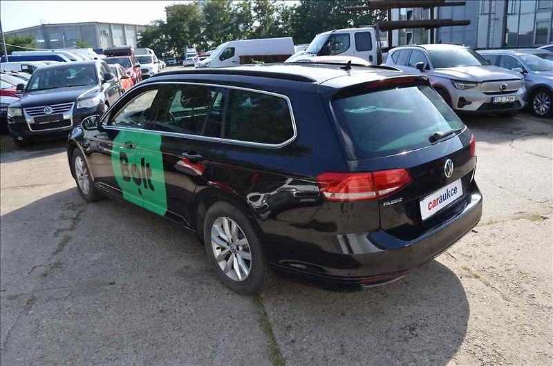 Volkswagen Passat (2016) VARIANT 2,0 TDI - fotka 6 z 23