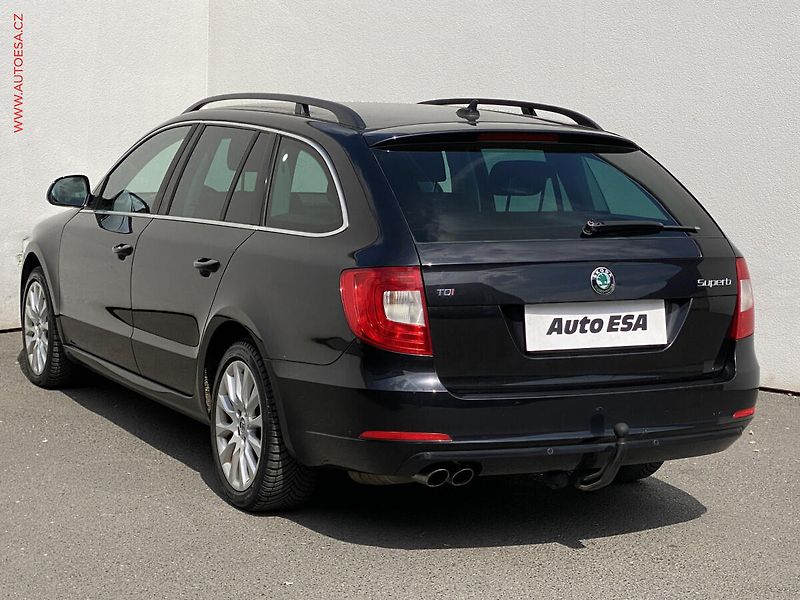 Škoda Superb (2013) 2.0 TDi, Ambition, bixen, TZ - fotka 6 z 18