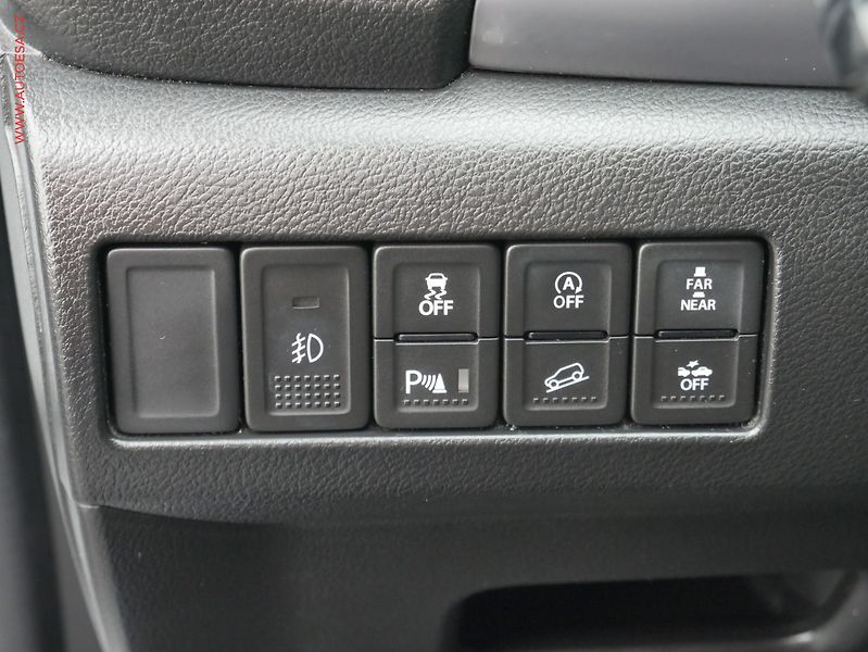 Suzuki Vitara (2016) 1.6 DDiS 4x4, ČR, AT, navi - fotka 24 z 26