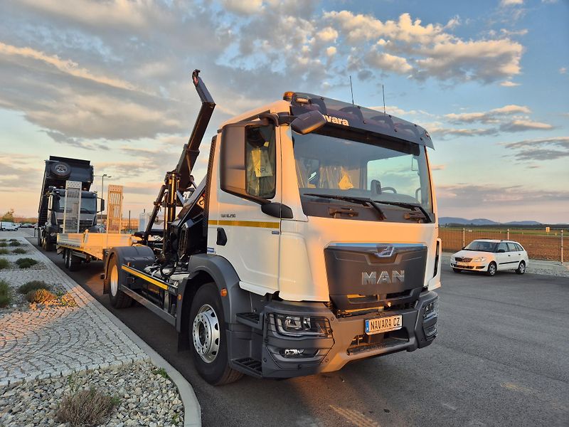 MAN TGM 18.290 HIAB 158 KONTEJNER 10T - fotka 8 z 24