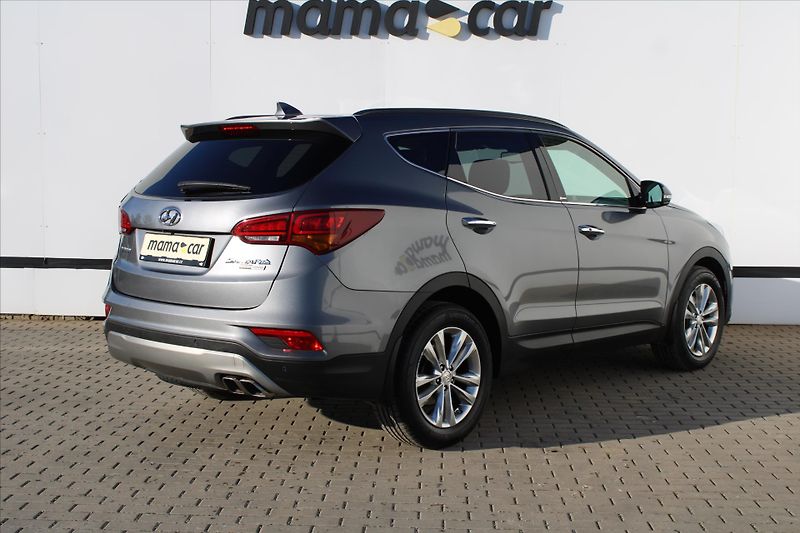 Hyundai Santa Fe 2.2 CRDI 147kW 4WD EXECUTIVE - fotka 7 z 27