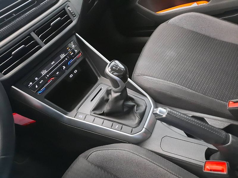 Volkswagen Polo (2024) Life 1.0 TSI (70kW/95k) - fotka 13 z 26