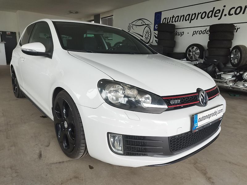 Volkswagen Golf (2010) GTI,2,0TSI,155KW,AUT.KL.18ALU - fotka 1 z 28