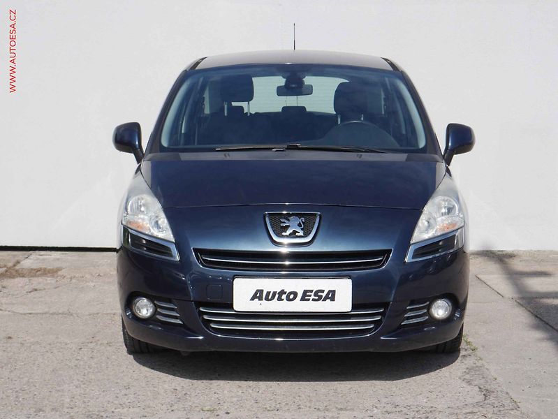 Peugeot 5008 (2012) 1.6 HDi, autoAC, temp - fotka 2 z 18