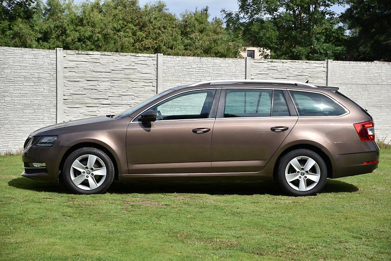 Škoda Octavia 1.4 TSi G-TEC STYLE, NAVI, LED - fotka 5 z 48
